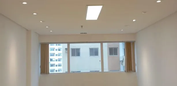 Conjunto Comercial / Sala à venda, 29m² no Centro, Lauro de Freitas