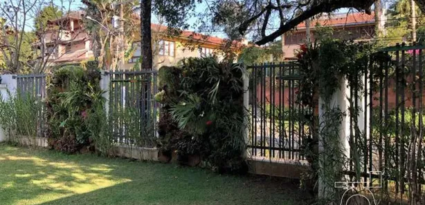 Casa com 4 Quartos para alugar, 550m² no Nova Fazendinha, Carapicuíba
