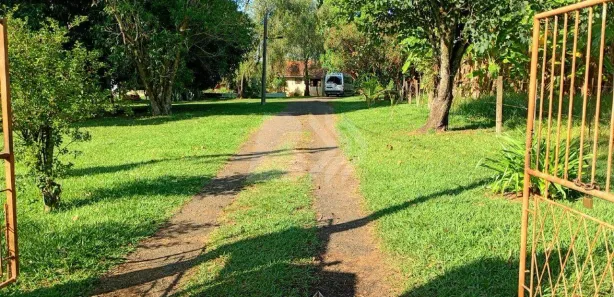 Fazenda / Sítio / Chácara com 3 Quartos à venda, 300m² no Colinas do Piracicaba (Ártemis), Piracicaba