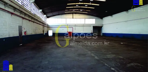 Galpão / Depósito / Armazém para alugar, 859m² no Piratininga, Osasco