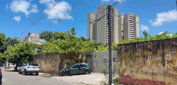 Terreno / Lote / Condomínio para alugar, 1695m² no José Bonifácio, Fortaleza