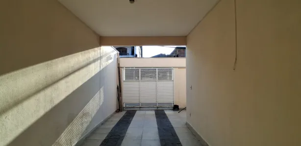 Casa com 3 Quartos para alugar, 110m² no Parque Residencial Guadalajara, Nova Iguaçu