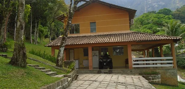 Casa de Condomínio com 5 Quartos à venda, 350m² no Caneca Fina, Guapimirim