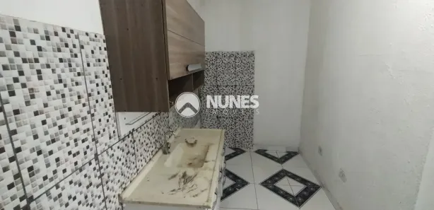 Kitnet com 2 Quartos para alugar, 46m² no Parque Santa Teresa, Carapicuíba