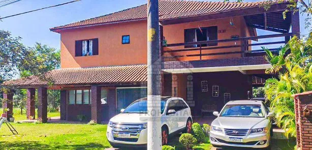Sobrado com 5 Quartos à venda, 250m² no Loteamento Chacaras Embu-Guacu, Embu-Guaçu