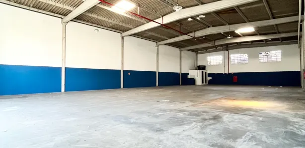 Galpão / Depósito / Armazém para alugar, 500m² no Portão, Lauro de Freitas