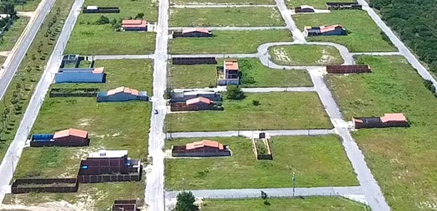 Terreno / Lote / Condomínio com 1 Quarto à venda, 150m² no , Cascavel