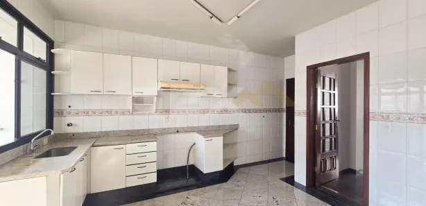 Apartamento com 3 Quartos à venda, 125m² no Centro, Divinópolis