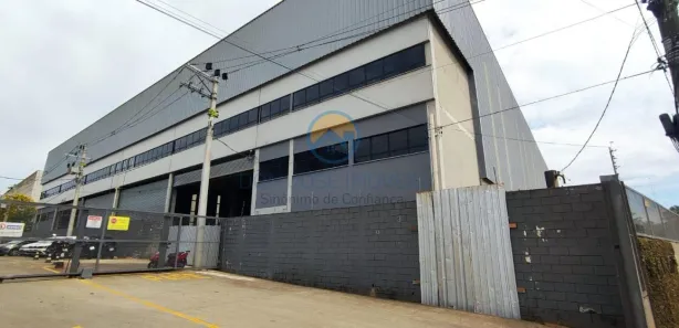 Galpão / Depósito / Armazém para alugar, 4600m² no Gramado, Embu das Artes