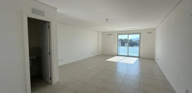Conjunto Comercial / Sala para alugar, 49m² no Jaraguá Esquerdo, Jaraguá do Sul
