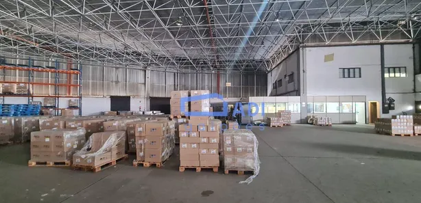 Galpão / Depósito / Armazém para alugar, 3000m² no Quitaúna, Osasco