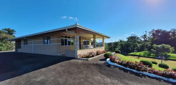 Fazenda / Sítio / Chácara com 3 Quartos à venda, 117m² no , Antonina