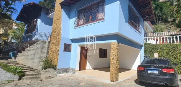 Casa com 3 Quartos à venda, 300m² no Itaipava, Petrópolis