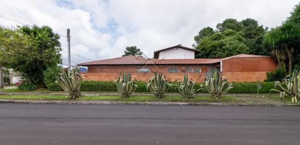 Casa Comercial para alugar, 400m² no Campina do Siqueira, Curitiba