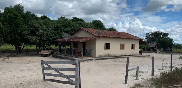 Fazenda / Sítio / Chácara à venda, 828m² no , Paranã