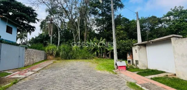 Casa com 2 Quartos para alugar, 72m² no Vila Floresta II, Criciúma
