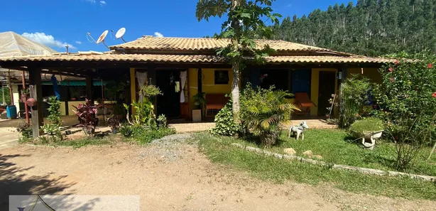 Fazenda / Sítio / Chácara com 2 Quartos à venda, 100m² no Paiol Velho, Paty do Alferes