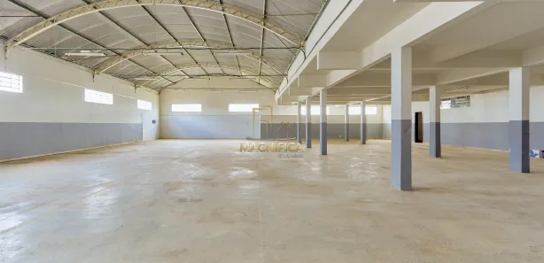 Galpão / Depósito / Armazém com 4 Quartos para venda ou aluguel, 800m² no Jardim Nossa Senhora das Gracas, Campina Grande do Sul