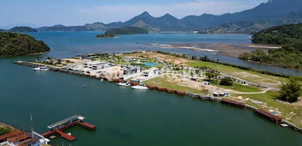 Terreno / Lote / Condomínio à venda, 688m² no Bracuí (Cunhambebe), Angra dos Reis
