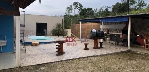 Fazenda / Sítio / Chácara com 2 Quartos à venda, 2100m² no Chácara Marambaia, Caçapava