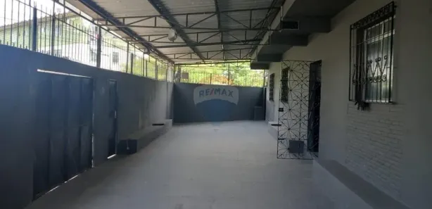 Prédio Inteiro à venda, 1050m² no Sussuarana, Salvador