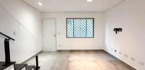 Casa de Condomínio com 2 Quartos para alugar, 100m² no Vila Guilhermina, São Paulo