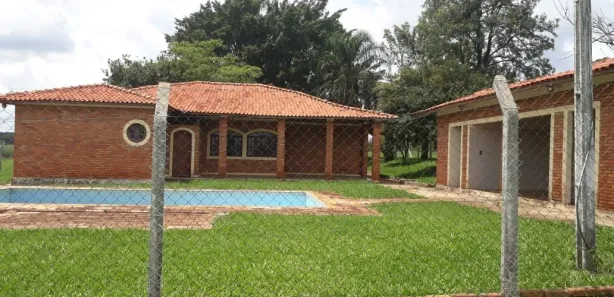 Fazenda / Sítio / Chácara com 10 Quartos à venda, 1000m² no , Pompéia