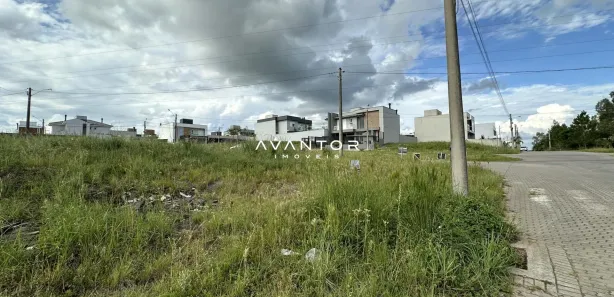 Terreno / Lote / Condomínio à venda, 354m² no São José, Santa Maria