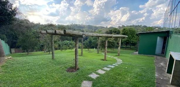 Fazenda / Sítio / Chácara com 6 Quartos à venda, 3000m² no , Mairinque