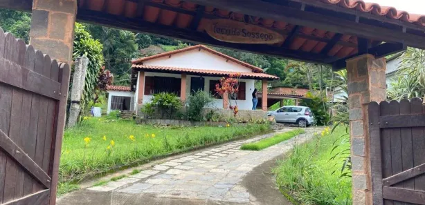 Casa com 2 Quartos para alugar, 300m² no Lagoinha, Miguel Pereira