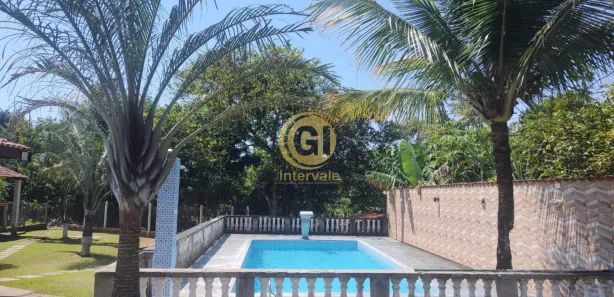 Fazenda / Sítio / Chácara com 3 Quartos à venda, 1500m² no Piracangaguá, Taubaté