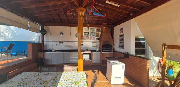 Fazenda / Sítio / Chácara com 3 Quartos à venda, 220m² no Jardim Santa Eliza, Americana