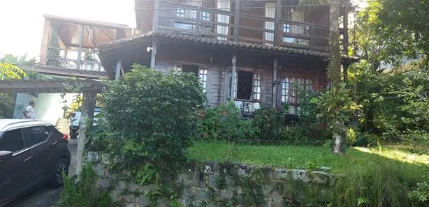 Casa de Condomínio com 5 Quartos à venda, 160m² no Várzea Alegre, Guapimirim