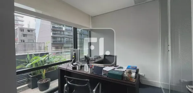 Conjunto Comercial / Sala para alugar, 145m² no Vila São Francisco (Zona Sul), São Paulo
