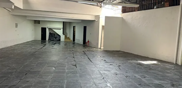 Loja / Salão / Ponto Comercial à venda, 465m² no Vila Flórida, Guarulhos