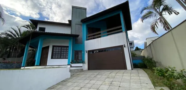 Casa com 3 Quartos para alugar, 210m² no Mina Brasil, Criciúma