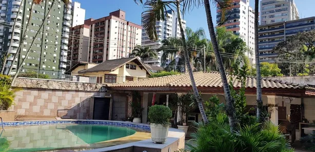Sobrado com 5 Quartos à venda, 370m² no Canto do Forte, Praia Grande
