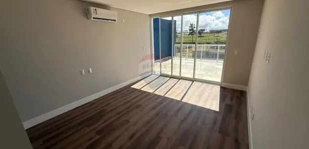 Sobrado com 5 Quartos à venda, 436m² no Universidade, Vitória da Conquista