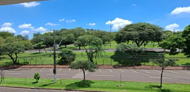 Prédio Inteiro à venda, 650m² no Alpes, Londrina