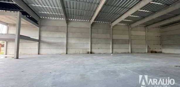 Galpão / Depósito / Armazém para alugar, 750m² no Machados, Navegantes