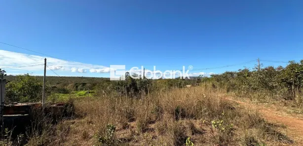 Terreno / Lote / Condomínio para alugar, 1599m² no Chácara Ceres, Montes Claros