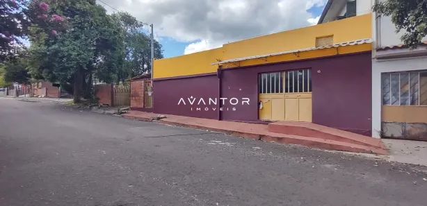 Loja / Salão / Ponto Comercial com 3 Quartos à venda, 100m² no Salgado Filho, Santa Maria