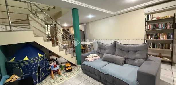 Sobrado com 3 Quartos à venda, 114m² no Niterói, Canoas