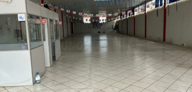 Loja / Salão / Ponto Comercial para alugar, 1071m² no Centro, Rio das Pedras
