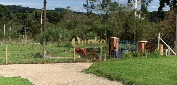 Fazenda / Sítio / Chácara com 4 Quartos à venda, 120m² no Área Industrial Cacaiguera, Campina Grande do Sul
