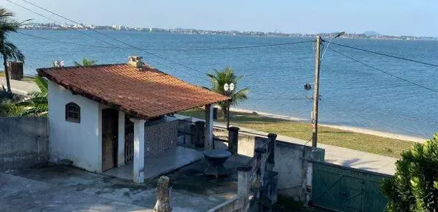 Casa com 3 Quartos à venda, 162m² no Hospício, Araruama