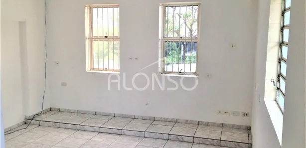 Prédio Inteiro com 8 Quartos para alugar, 1250m² no Granja Viana, Cotia