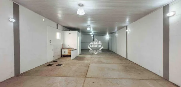 Galpão / Depósito / Armazém para alugar, 96m² no Várzea, Teresópolis