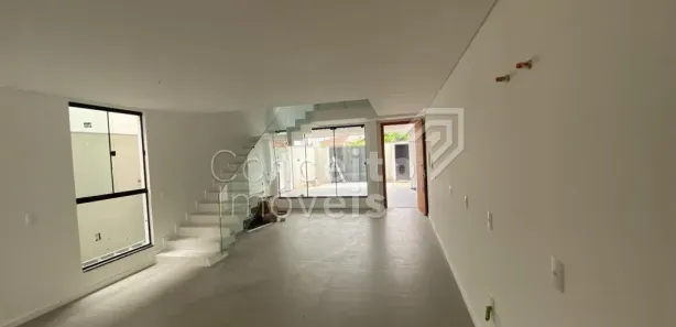Sobrado com 3 Quartos à venda, 195m² no Floresta, Joinville