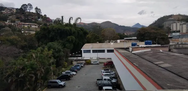 Cobertura com 2 Quartos para venda ou aluguel, 96m² no Itaipava, Petrópolis